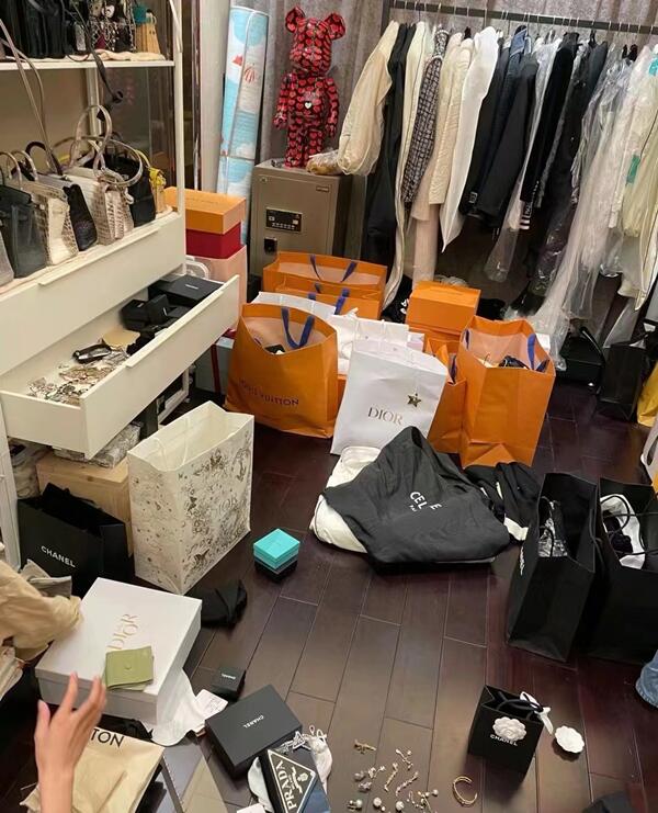 阳泉矿区回收顶奢鞋服